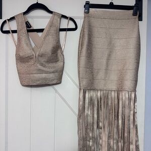 Elegant Beige Sleeveless Dress